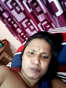 Megla879 online show from November 2025 01:45:01 PM