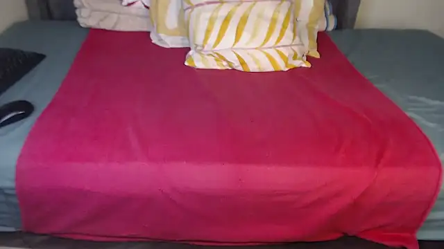 Tillah87 online show from December 2025 08:04:02 PM