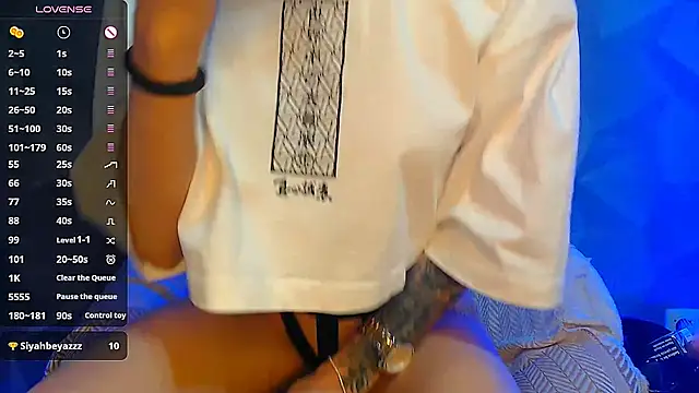 Horny beautyyy online show from October 2025 06:17:02 PM