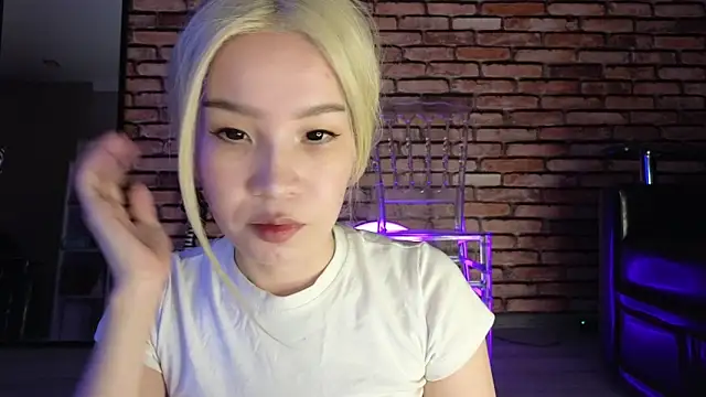 saya li1 online show from October 2025 09:15:02 PM