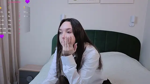 SylviaHamilton online show from November 2025 06:19:02 PM