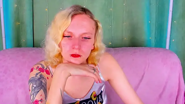 LikiLips online show from June 2026 01:07:02 AM
