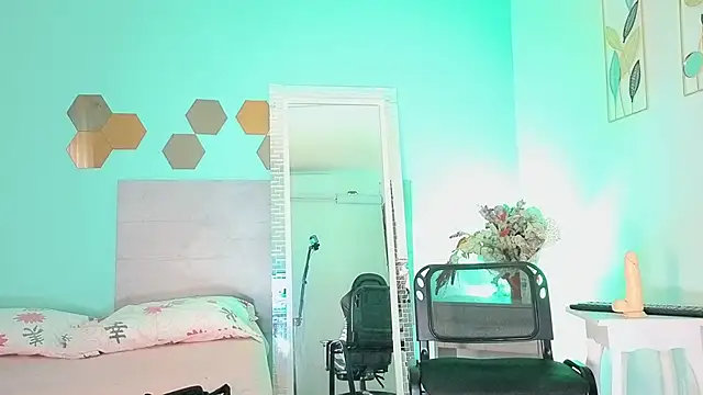 Darkcandyboy online show from October 2025 12:50:01 PM