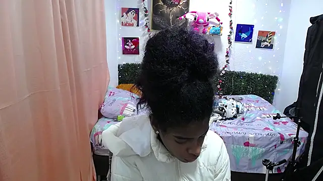 Snapshot of thianahorny chatting on April 2026 12:42:01 PM thianahorny online show from April 2026 12:42:01 PM