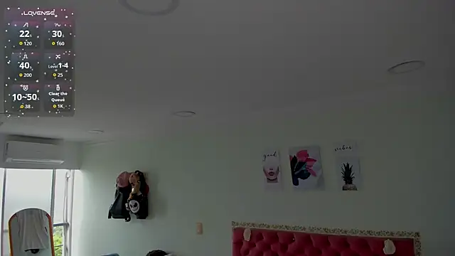 Snapshot of KittyChannel_ chatting on November 2025 01:25:02 PM KittyChannel online show from November 2025 01:25:02 PM