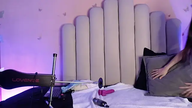 SweetRenata  online show from October 2025 11:21:01 AM