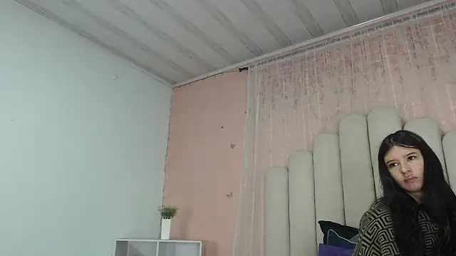 SweetRenata  online show from January 2026 11:23:01 AM