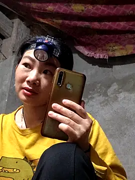 gio-thu online show from March 2026 03:01:02 AM