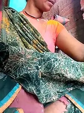 Snapshot of Rt_shreya chatting on April 2026 04:45:02 AM Rt shreya online show from April 2026 04:45:02 AM