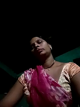 Snapshot of Rt_shreya chatting on May 2026 06:13:02 PM Rt shreya online show from May 2026 06:13:02 PM