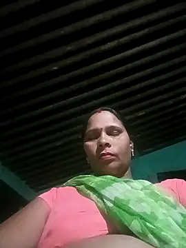 Snapshot of Rt_shreya chatting on May 2026 04:23:02 PM Rt shreya online show from May 2026 04:23:02 PM