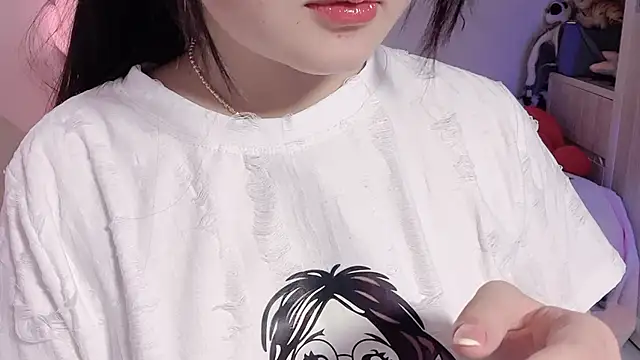 Snapshot of BeChinh_Lee chatting on June 2026 04:08:02 PM BeChinh Lee online show from June 2026 04:08:02 PM