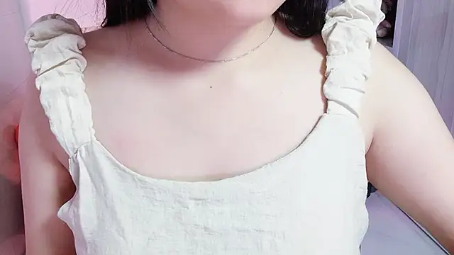 Snapshot of BeChinh_Lee chatting on July 2026 07:11:02 AM BeChinh Lee online show from July 2026 07:11:02 AM