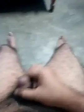 TrainedBend28 online show from January 2026 08:01:02 PM