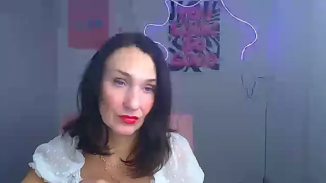 Rosie Rosee online show from March 2026 12:31:02 PM