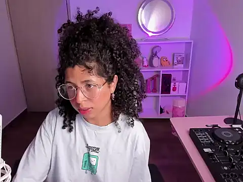 BunnyBellPrincess online show from October 2025 02:33:01 AM