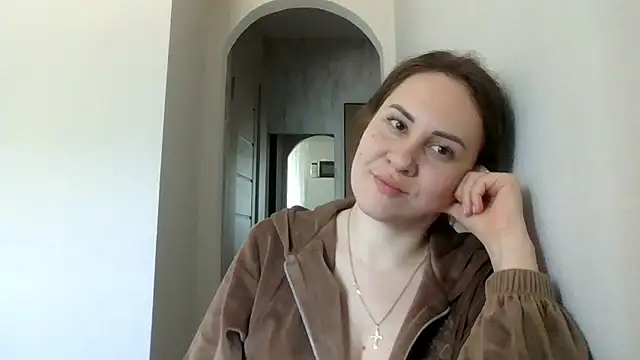 Snapshot of MeadowEyes chatting on May 2026 08:11:01 AM MeadowEyes online show from May 2026 08:11:01 AM