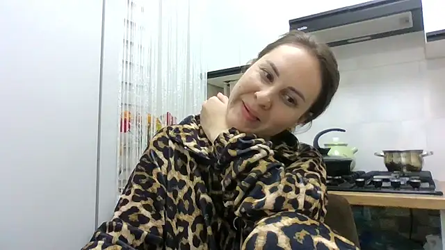 Snapshot of MeadowEyes chatting on May 2026 08:17:02 PM MeadowEyes online show from May 2026 08:17:02 PM