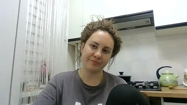 Snapshot of MeadowEyes chatting on May 2026 07:08:02 PM MeadowEyes online show from May 2026 07:08:02 PM