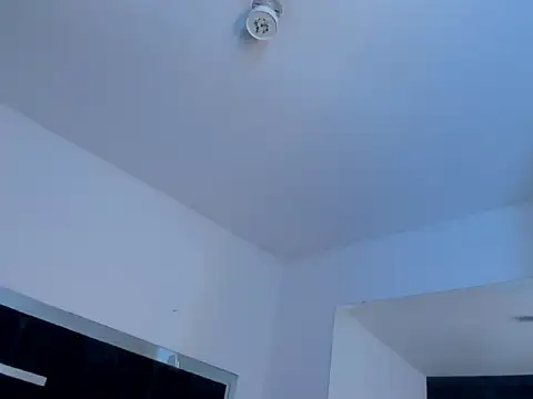 Snapshot of Cami_KingSex chatting on April 2026 09:25:02 AM Cami KingSex online show from April 2026 09:25:02 AM