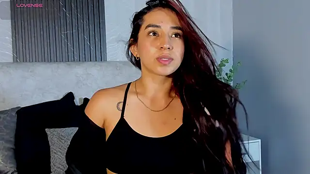 Snapshot of Vittoria_Conti_ chatting on June 2026 05:39:01 PM Vittoria Conti online show from June 2026 05:39:01 PM