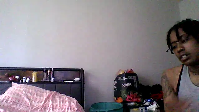 dezzidavill online show from February 2026 07:23:01 PM