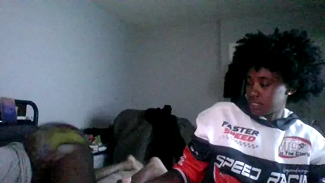 dezzidavill online show from May 2026 11:53:02 PM