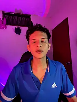 tylernova online show from October 2025 03:20:02 AM