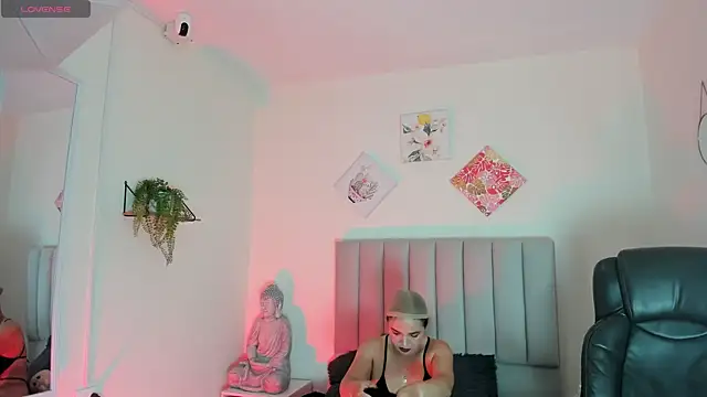 Kiaraa88 online show from November 2025 11:40:02 AM