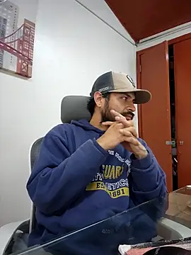 Nateskp 1 online show from October 2025 09:48:02 PM