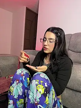 Lucy 699 online show from April 2026 05:21:01 AM