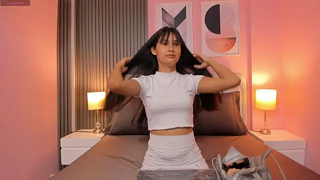 luly dreams online show from October 2025 04:10:02 AM