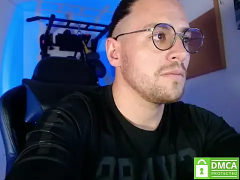 Snapshot of kurt_xx chatting on October 2025 05:45:02 PM kurt xx online show from October 2025 05:45:02 PM