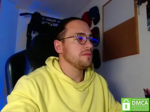 Snapshot of kurt_xx chatting on November 2025 08:36:02 AM kurt xx online show from November 2025 08:36:02 AM