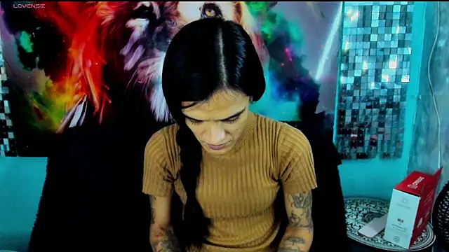 Snapshot of ZAMMIRA chatting on April 2026 12:47:02 PM ZAMMIRA online show from April 2026 12:47:02 PM