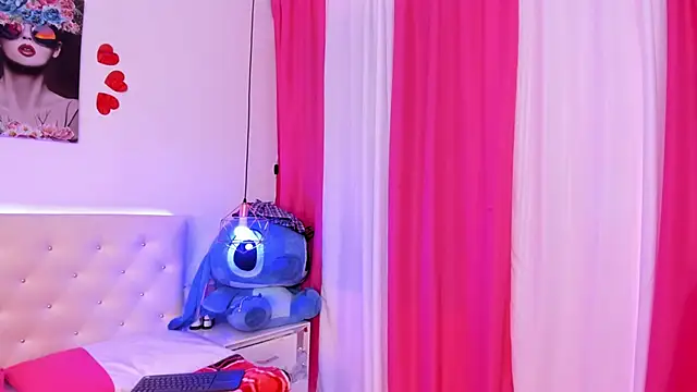 Snapshot of Nara_Pink chatting on February 2026 06:57:01 PM Nara Pink online show from February 2026 06:57:01 PM