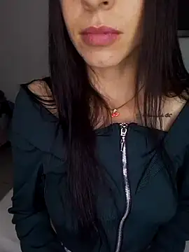 you yuyuu online show from December 2025 03:37:02 AM