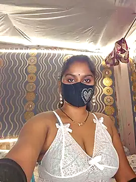 Sweet-Maddlina online show from November 2025 11:53:01 AM