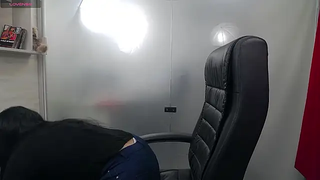 YaraXCox online show from February 2026 04:02:02 AM