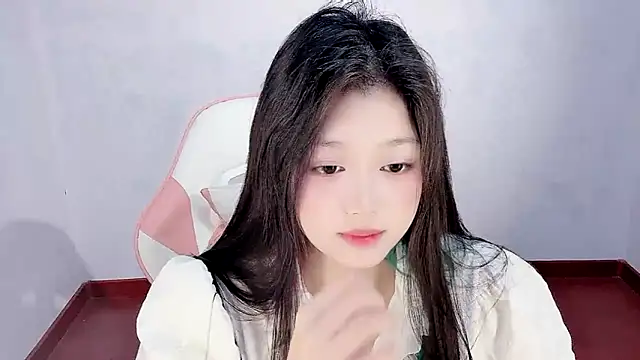 -chenchen online show from October 2025 02:18:02 PM