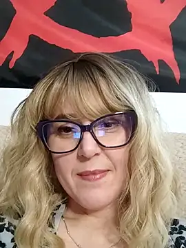 Amelialove42 online show from February 2026 07:21:01 PM