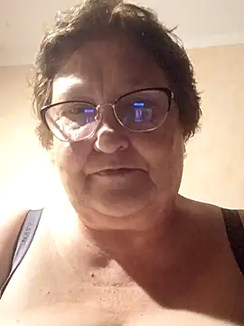 Snapshot of Katherine735 chatting on July 2026 08:52:01 PM Katherine735 online show from July 2026 08:52:01 PM