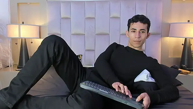 Zahir Ashar online show from March 2026 01:54:02 AM