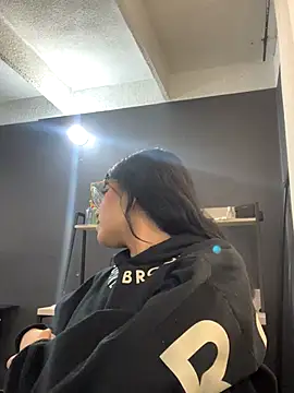 angie rousse  online show from November 2025 01:11:01 PM