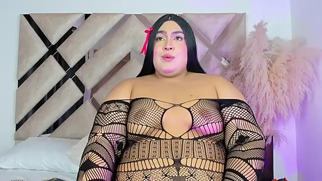 Snapshot of TamiTS chatting on October 2025 06:19:02 PM TamiTS online show from October 2025 06:19:02 PM