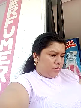 Snapshot of solnechka1 chatting on October 2025 04:09:01 PM solnechka1 online show from October 2025 04:09:01 PM
