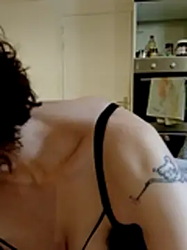 labellerose online show from February 2026 06:06:02 PM