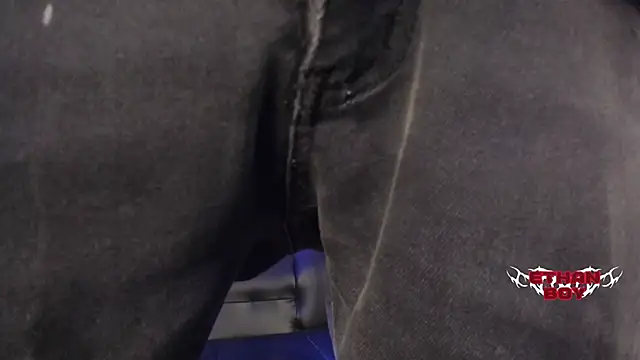 Ethan Boy  online show from February 2026 08:27:01 PM