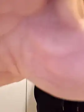 suisseitalie online show from November 2025 09:24:02 PM