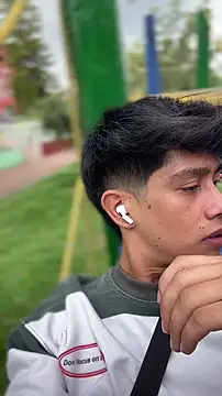 Jacovo2002 online show from October 2025 06:57:02 PM